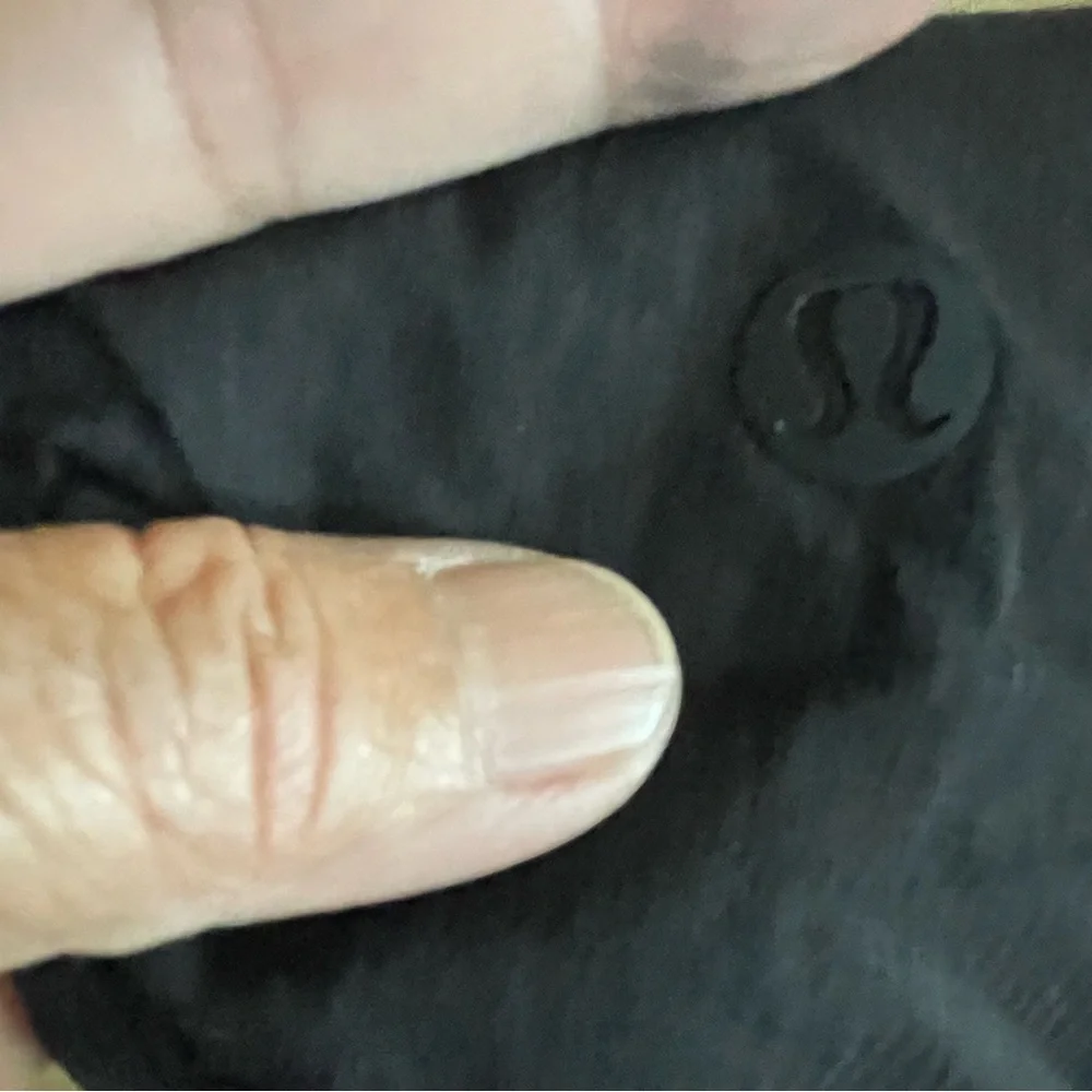 Lululemon Women's Black Jogger Pants size 6